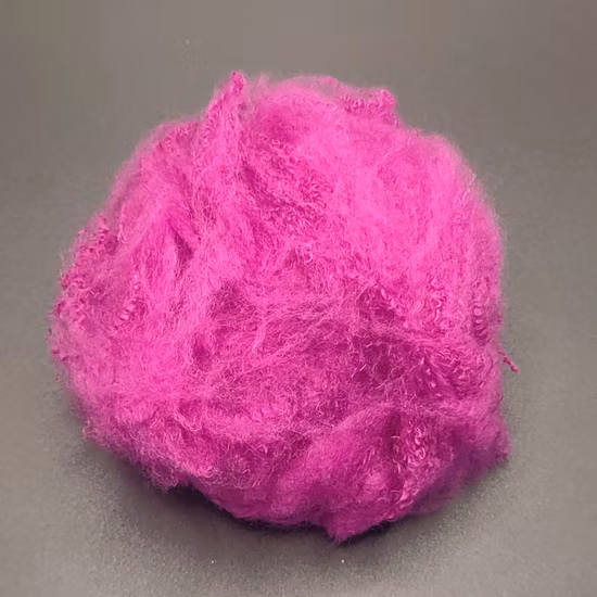 Feste, chemisch-synthetische, recycelte, flammfeste Polyester-Stapelfaser für die Innenausstattung von Kraftfahrzeugen
